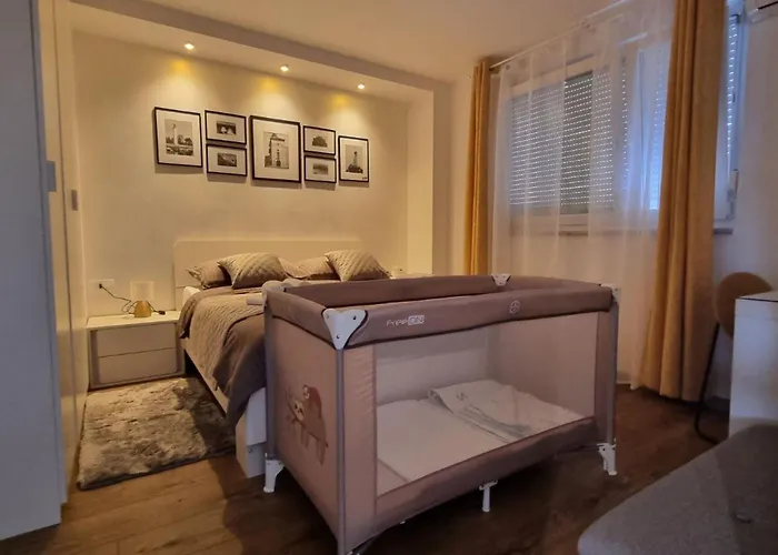 Qr-wohnung By Interhome Apartman